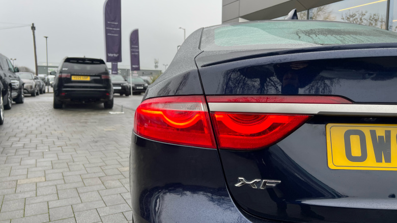 Jaguar XF 2.0d [180] R-Sport 4dr Auto Diesel Saloon